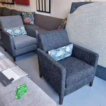 Load image into Gallery viewer, Arm Chair's